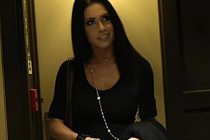 好长⋯好硬⋯受不了男男