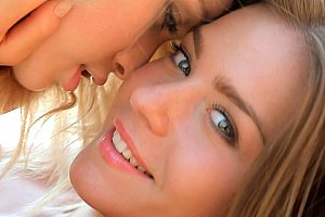 jizz日本zzz日本水真多