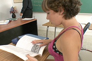 julia全部作品黑人